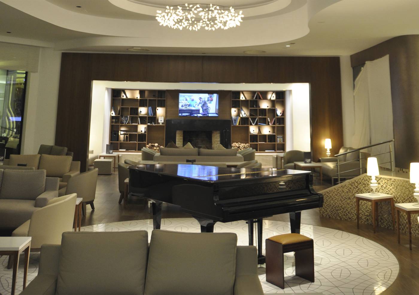 ifo-interior-design-beach-resosrt-chasse-piano-bar (3)